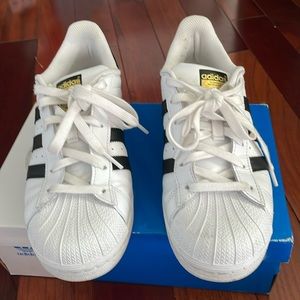 Adidas “Superstar” white and black